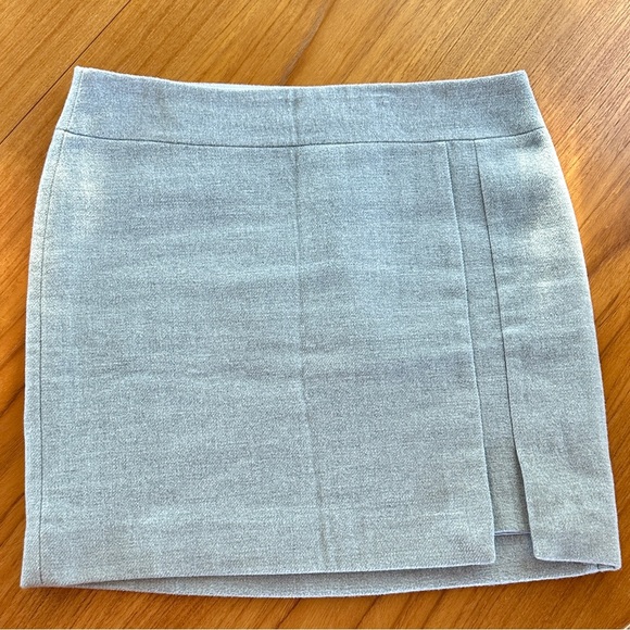 WHBM mini skirt - Picture 4 of 7